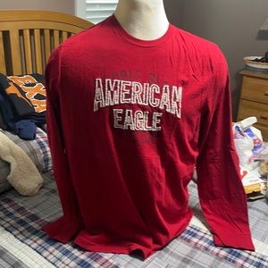 American Eagles XL Red Graphic Longsleeve T-Shirt
